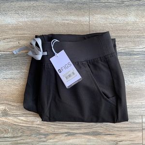 BUNDLE NWT Figs Catarina Slim & High Waisted Zamora Jogger Petite with Aya Logo